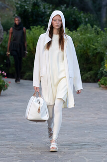 Max Mara Resort 2022 / Max Mara курорт 2022