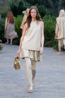 Max Mara Resort 2022 / Max Mara курорт 2022