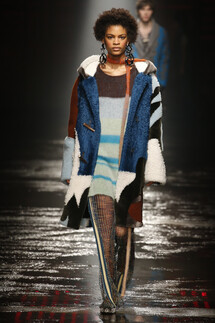 Missoni Fall 2018 Ready-to-Wear , Миссони осень зима 2018 , Fashion show , неделя моды в Милане , MFW , Mainstyles