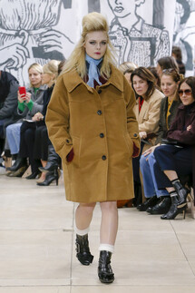 Miu Miu Fall 2018 Ready-to-Wear , Миу Миу осень зима 2018 , Fashion show , неделя моды в Париже , PFW , Mainstyles
