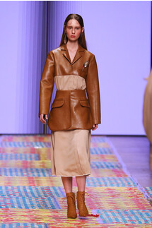 Roma Uvarov Design Fall 2019 Ready-to-Wear / Roma Uvarov Design осень-зима 2019 / Неделя моды: Москва