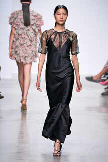 Rahul Mishra Spring 2020 / Rahul Mishra весна-лето 2020 / Неделя моды: Париж