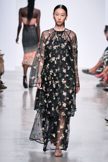 Rahul Mishra Spring 2020 / Rahul Mishra весна-лето 2020 / Неделя моды: Париж