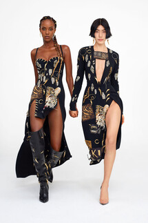 Roberto Cavalli осень-зима 2021-2022 / Roberto Cavalli Fall-Winter 2021-2022 Ready-to-Wear
