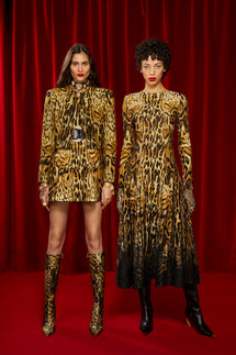 Roberto Cavalli Pre Fall 2022 Collection / Roberto Cavalli осень 2022