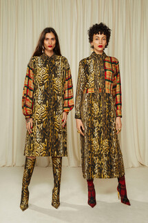 Roberto Cavalli Pre Fall 2022 Collection / Roberto Cavalli осень 2022