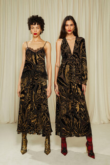 Roberto Cavalli Pre Fall 2022 Collection / Roberto Cavalli осень 2022
