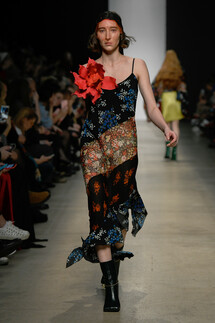 Roma Uvarov Design Spring 2020 Ready-to-Wear / Roma Uvarov Design весна-лето 2020 / Неделя моды: Москва