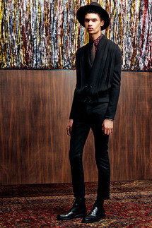 Saint Laurent Pre-Fall 2019 / Saint Laurent осень-зима 2019 / Неделя моды: Париж