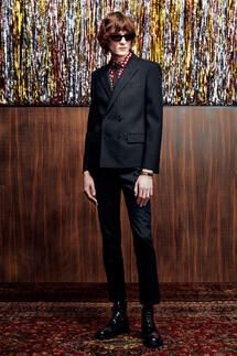 Saint Laurent Pre-Fall 2019 / Saint Laurent осень-зима 2019 / Неделя моды: Париж