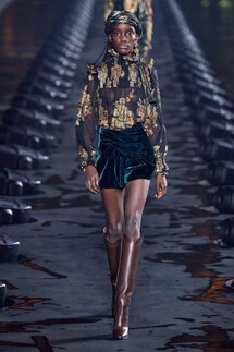 Saint Laurent Spring 2020 / Saint Laurent весна-лето 2020 / Неделя моды: Париж