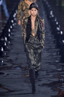 Saint Laurent Spring 2020 / Saint Laurent весна-лето 2020 / Неделя моды: Париж