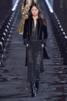 Saint Laurent Spring 2020 / Saint Laurent весна-лето 2020 / Неделя моды: Париж