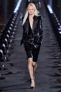 Saint Laurent Spring 2020 / Saint Laurent весна-лето 2020 / Неделя моды: Париж