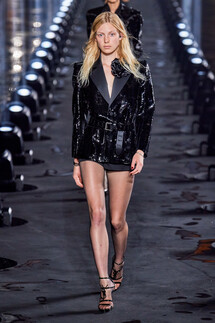 Saint Laurent Spring 2020 / Saint Laurent весна-лето 2020 / Неделя моды: Париж