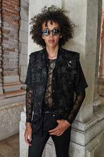 Saint Laurent мужская коллекция весна-лето 2022 / Saint Laurent Mens Spring 2022