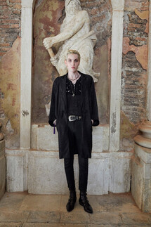 Saint Laurent мужская коллекция весна-лето 2022 / Saint Laurent Mens Spring 2022