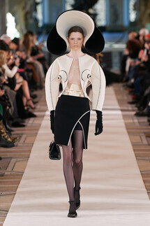 Schiaparelli Couture Spring 2022 Collection / Schiaparelli Couture весна-лето 2022