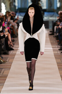 Schiaparelli Couture Spring 2022 Collection / Schiaparelli Couture весна-лето 2022