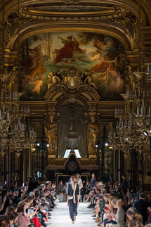 Stella McCartney SPRING/SUMMER 2018 READY-TO-WEAR Stella McCartney весна-лето 2018