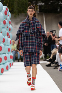 Henrik Vibskov Spring 2020 Menswear Collection / Henrik Vibskov весна- лето 2020 / Неделя моды: Париж