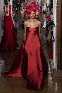 Valentino Fall 2018 Couture Collection / Валентино Осень 2018 Кутюр коллекция