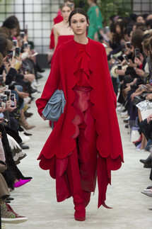 Valentino Fall 2018 Ready-to-Wear , Валентино осень зима 2018 , Fashion show , неделя моды в Париже , PFW , Mainstyles