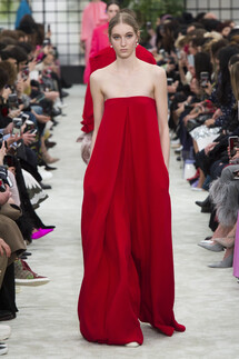 Valentino Fall 2018 Ready-to-Wear , Валентино осень зима 2018 , Fashion show , неделя моды в Париже , PFW , Mainstyles