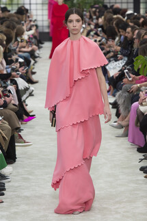 Valentino Fall 2018 Ready-to-Wear , Валентино осень зима 2018 , Fashion show , неделя моды в Париже , PFW , Mainstyles