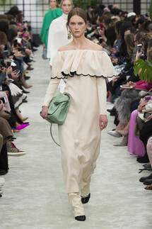 Valentino Fall 2018 Ready-to-Wear , Валентино осень зима 2018 , Fashion show , неделя моды в Париже , PFW , Mainstyles