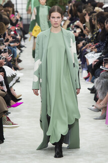 Valentino Fall 2018 Ready-to-Wear , Валентино осень зима 2018 , Fashion show , неделя моды в Париже , PFW , Mainstyles
