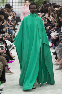 Valentino Fall 2018 Ready-to-Wear , Валентино осень зима 2018 , Fashion show , неделя моды в Париже , PFW , Mainstyles