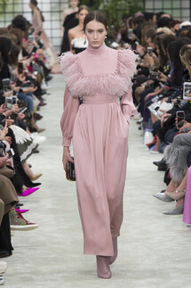 Valentino Fall 2018 Ready-to-Wear , Валентино осень зима 2018 , Fashion show , неделя моды в Париже , PFW , Mainstyles