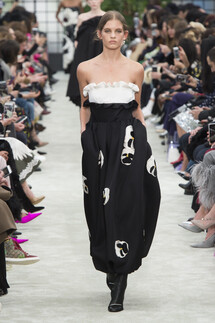 Valentino Fall 2018 Ready-to-Wear , Валентино осень зима 2018 , Fashion show , неделя моды в Париже , PFW , Mainstyles