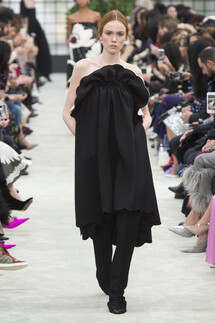 Valentino Fall 2018 Ready-to-Wear , Валентино осень зима 2018 , Fashion show , неделя моды в Париже , PFW , Mainstyles