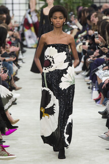 Valentino Fall 2018 Ready-to-Wear , Валентино осень зима 2018 , Fashion show , неделя моды в Париже , PFW , Mainstyles