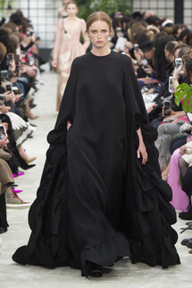 Valentino Fall 2018 Ready-to-Wear , Валентино осень зима 2018 , Fashion show , неделя моды в Париже , PFW , Mainstyles