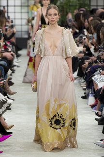 Valentino Fall 2018 Ready-to-Wear , Валентино осень зима 2018 , Fashion show , неделя моды в Париже , PFW , Mainstyles