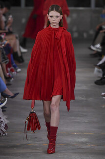 Valentino Pre-Fall 2019 collection / Valentino осень 2019
