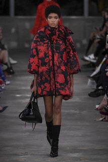 Valentino Pre-Fall 2019 collection / Valentino осень 2019