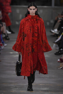 Valentino Pre-Fall 2019 collection / Valentino осень 2019