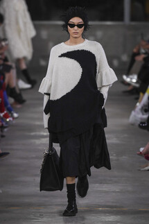 Valentino Pre-Fall 2019 collection / Valentino осень 2019