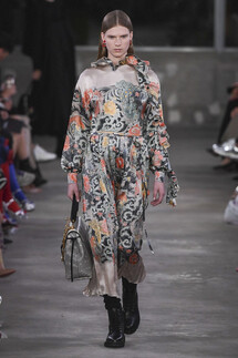 Valentino Pre-Fall 2019 collection / Valentino осень 2019