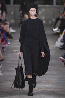 Valentino Pre-Fall 2019 collection / Valentino осень 2019