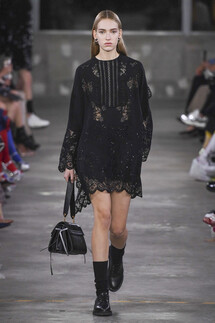 Valentino Pre-Fall 2019 collection / Valentino осень 2019