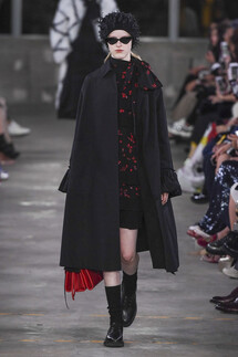 Valentino Pre-Fall 2019 collection / Valentino осень 2019