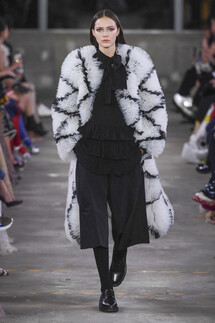 Valentino Pre-Fall 2019 collection / Valentino осень 2019