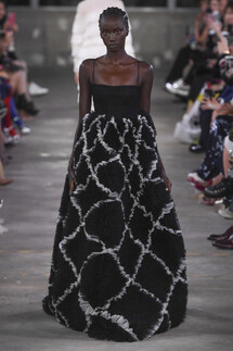 Valentino Pre-Fall 2019 collection / Valentino осень 2019
