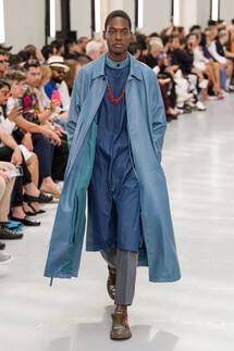 Valentino Spring 2020 Menswear Collection / Valentino весна- лето 2020 / Неделя моды: Париж