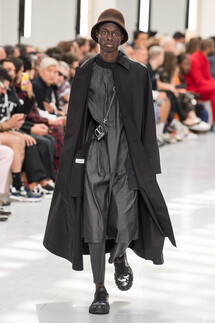 Valentino Spring 2020 Menswear Collection / Valentino весна- лето 2020 / Неделя моды: Париж